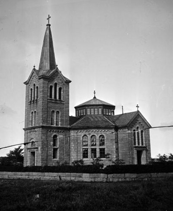 Askums kyrka