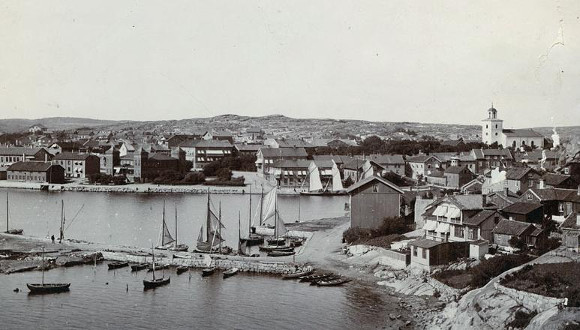 Det gamla Strömstad (Bilden måste vara tagen innan järnvägen drogs fram, d.v.s. före 1903)